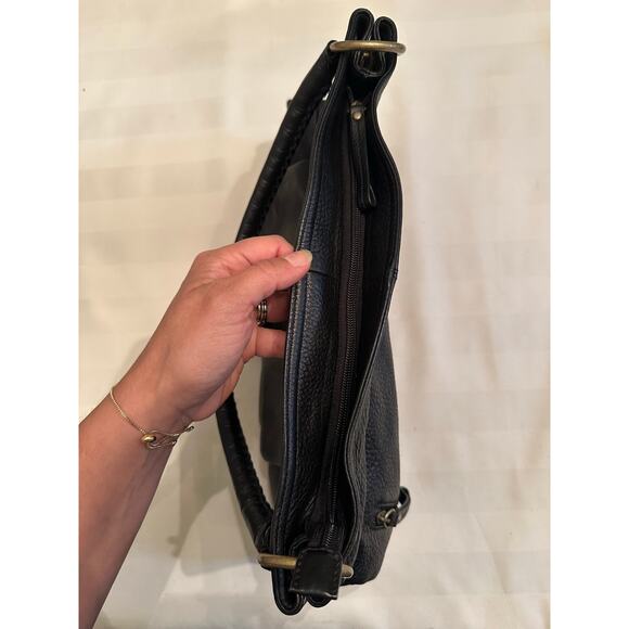 Hobo International Black Leather Shoulder Bag - Picture 13 of 16